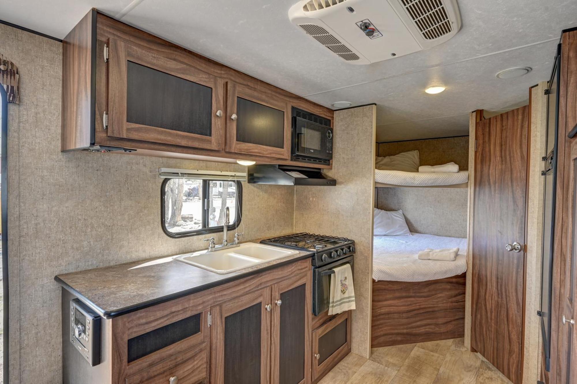 فندق Snowy Peaks Rv Park بوينا فيستا المظهر الخارجي الصورة