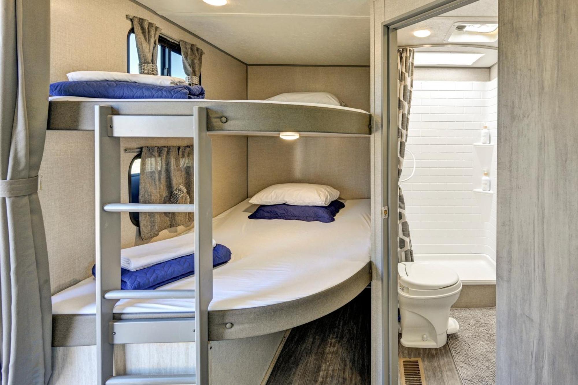فندق Snowy Peaks Rv Park بوينا فيستا الغرفة الصورة